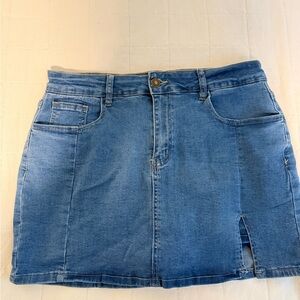 Amazon Light Blue Women's Denim Skort